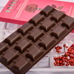 Chocolate Semi-Amargo con Pimienta Rosada de Veracruz.